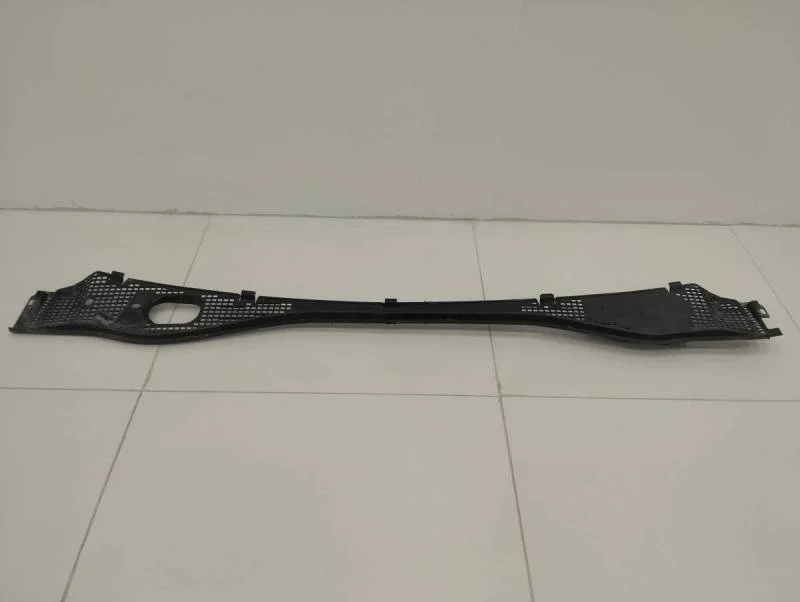 Решетка стеклооч. (планка под лобовое стекло, жабо) Renault Duster 2012>