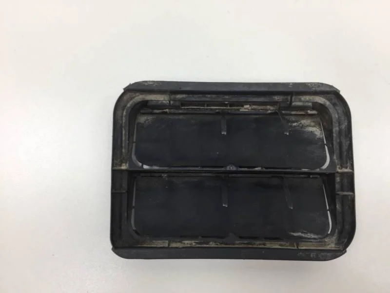 Решетка вентиляционная Renault Duster 2012>