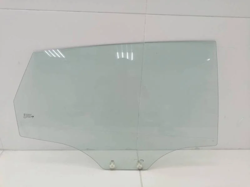 Стекло двери задней правой Hyundai Solaris 2010-2017