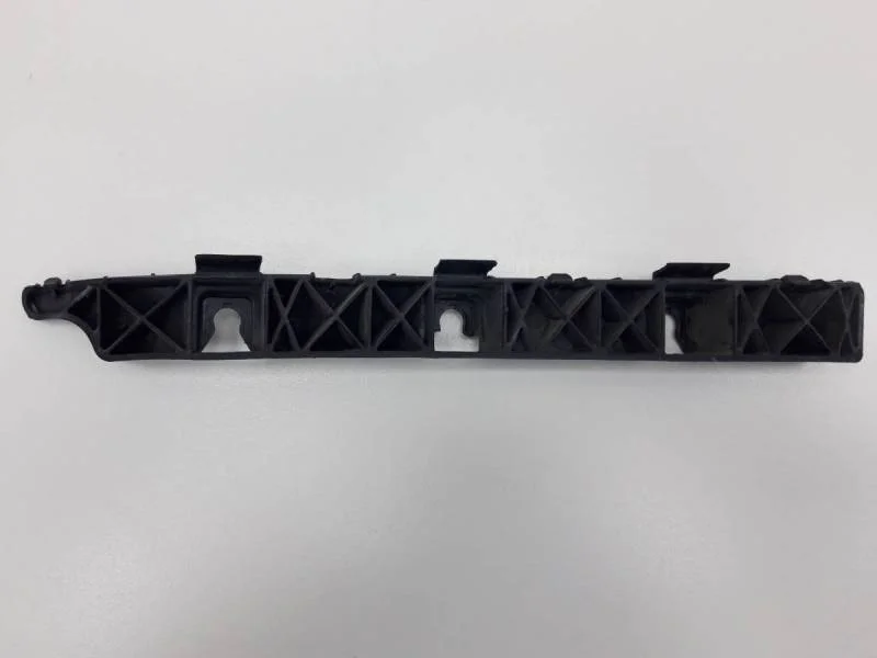 Кронштейн заднего бампера правый Hyundai Solaris 2010-2017