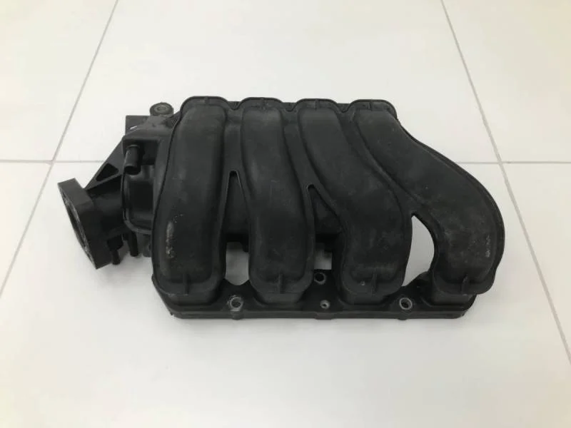 Коллектор впускной Toyota Corolla E120 2001-2007