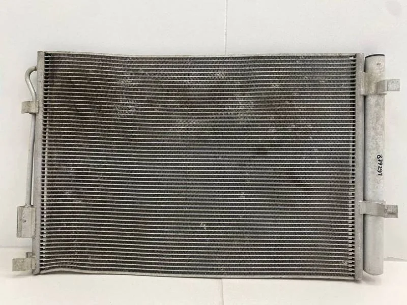 Радиатор кондиционера (конденсер) Hyundai Solaris 2010-2017