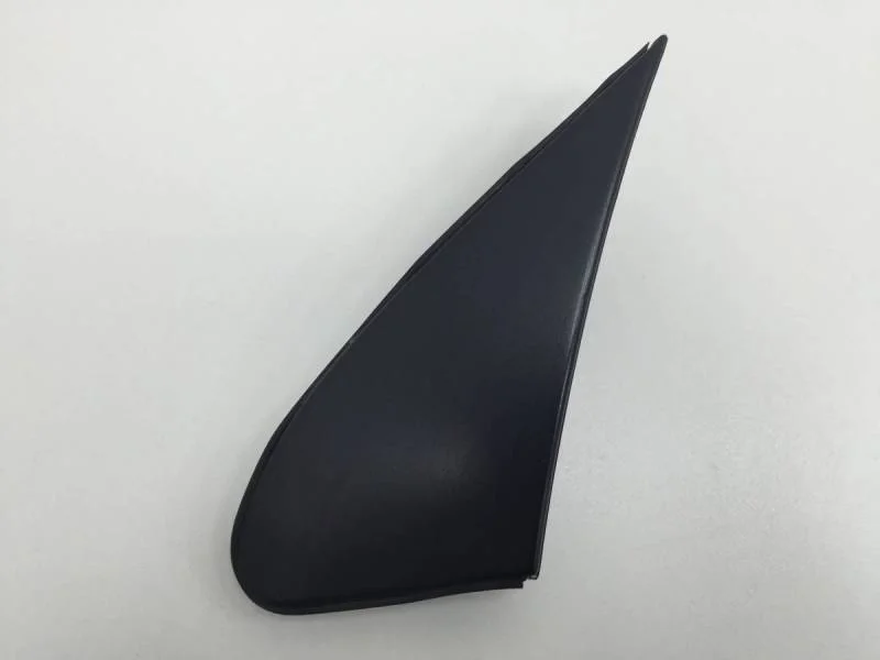 Накладка переднего крыла левого Toyota Corolla E120 2001-2007