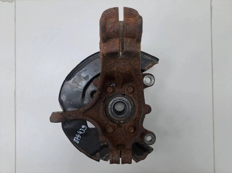 Кулак поворотный передний левый Nissan X-Trail 3 (T32) 2014>