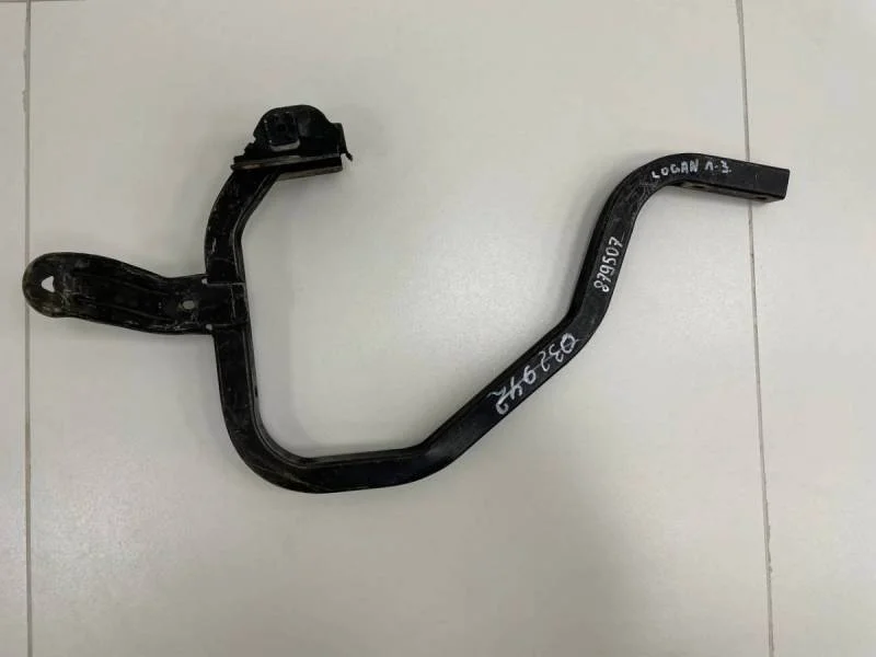 Петля крышки багажника Renault Logan (1) 2005-2014