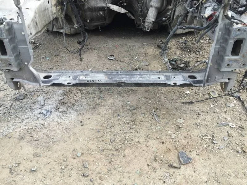 Панель передняя Toyota Corolla E120 2001-2007