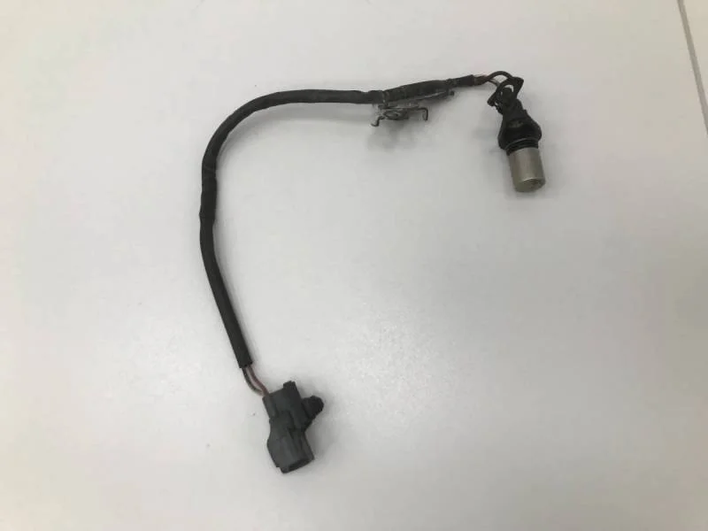 Датчик положения коленвала Toyota Corolla E120 2001-2007