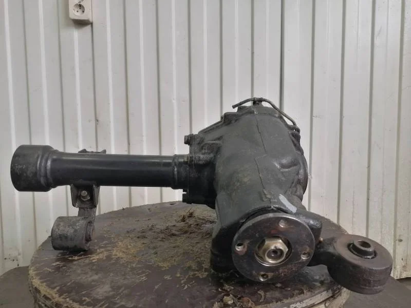 Редуктор переднего моста Toyota Land Cruiser (J100) 1998-2007