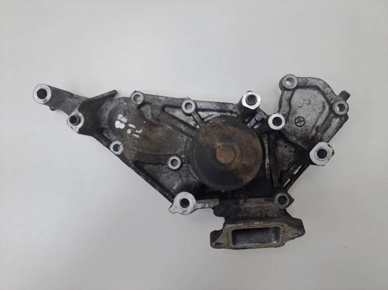 Насос водяной (помпа) Toyota Land Cruiser (J100) 1998-2007