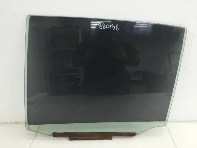 Стекло двери задней левой Lexus RX 300/330/350/400h (XU30) 2003-2009