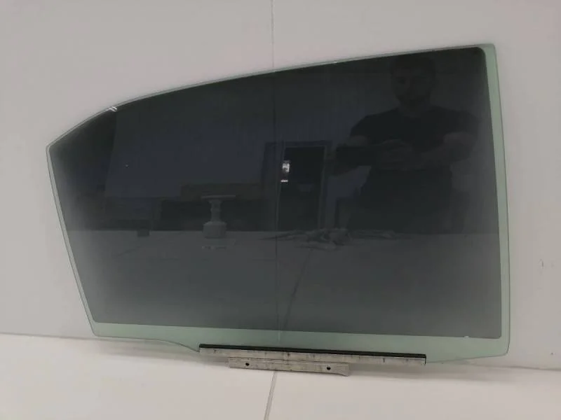 Стекло двери задней правой Toyota Camry (V40) 2006-2011