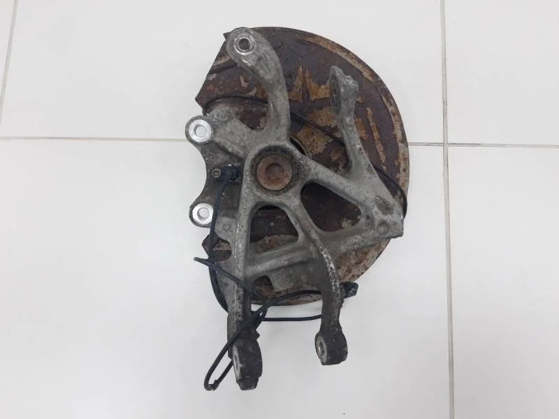 Кулак поворотный задний левый Peugeot 407 2004-2010