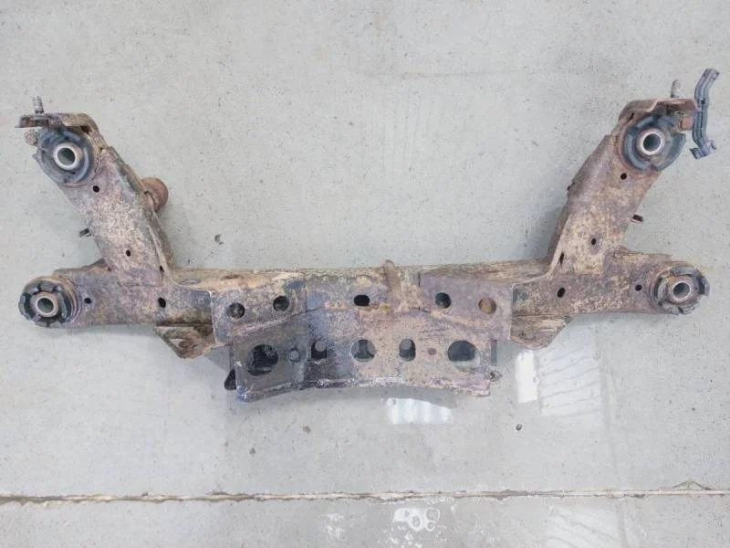 Балка задняя Toyota Avensis (T250) 2003-2009