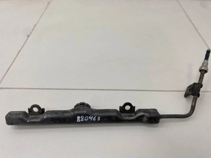 Рейка топливная (рампа) Toyota Avensis (T250) 2003-2009