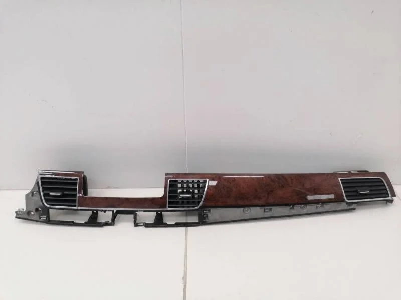 Накладка декоративная Audi A8 (D4) 2010-2017