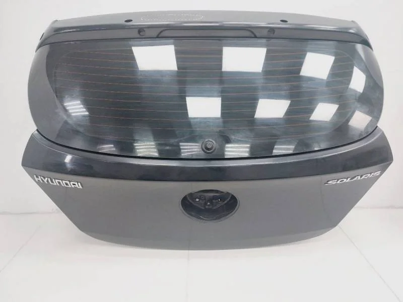 Дверь багажника со стеклом Hyundai Solaris 2010-2017