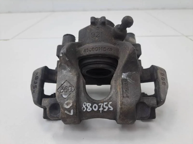 Суппорт передний левый Renault Logan (2) 2014>