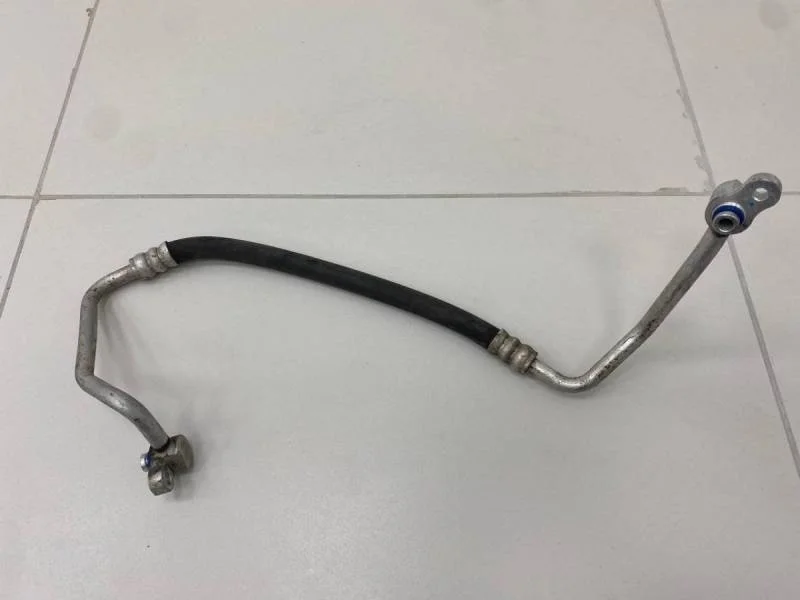 Трубка кондиционера Hyundai Solaris 2010-2017