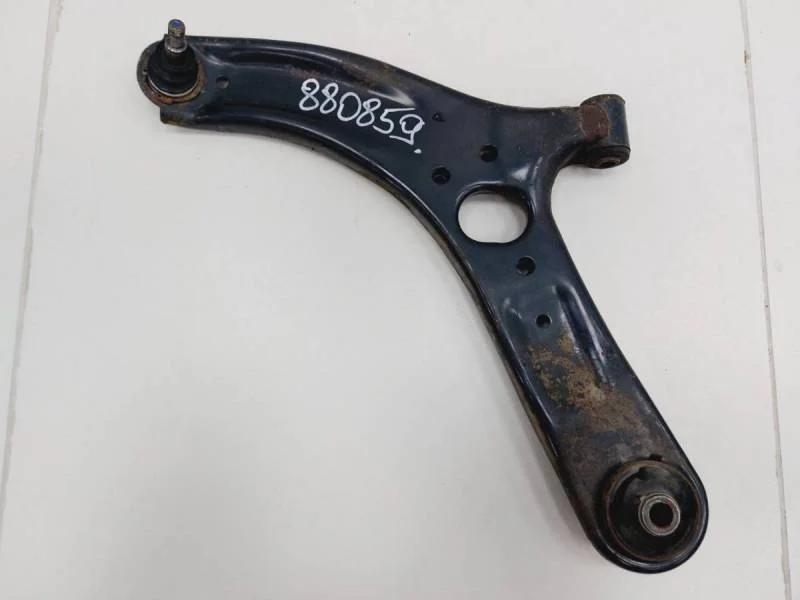 Рычаг передний левый Hyundai Solaris 2010-2017