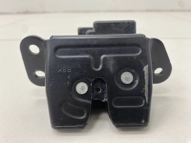 Замок багажника Hyundai Solaris 2010-2017