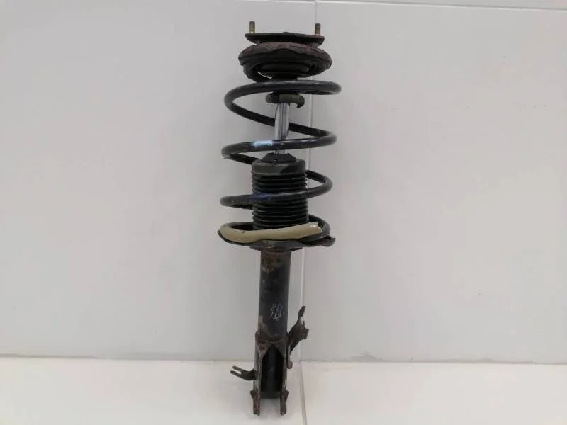 Амортизатор передний правый Nissan Almera Classic (B10) 2006-2013