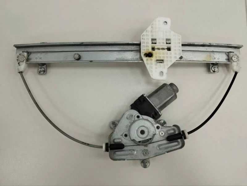 Стеклоподъемник электр. задний правый Hyundai Solaris 2010-2017