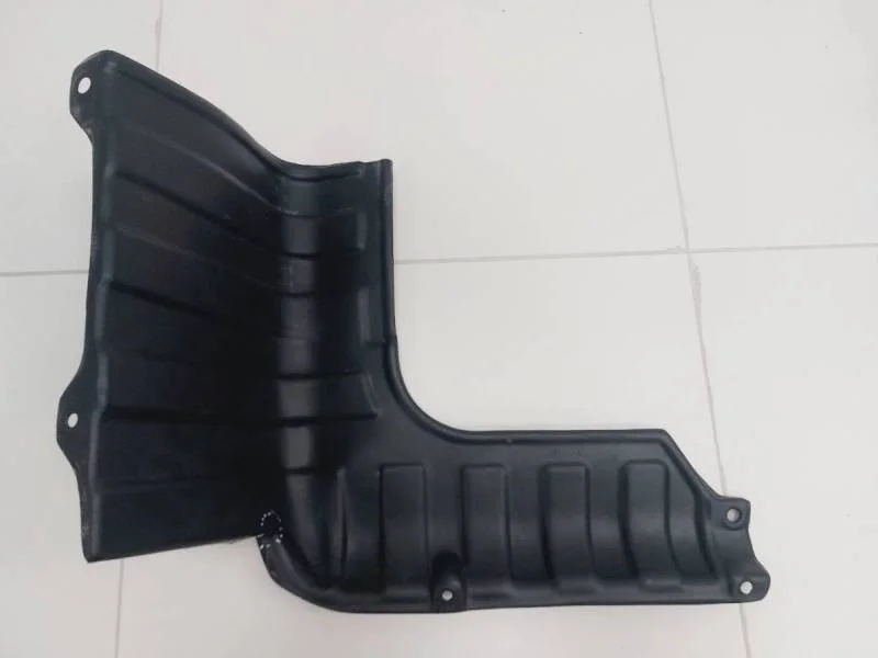 Пыльник двигателя боковой правый Hyundai Solaris 2010-2017