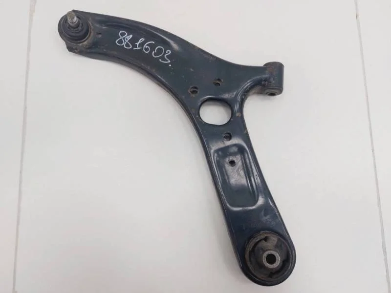 Рычаг передний левый Hyundai Solaris 2010-2017