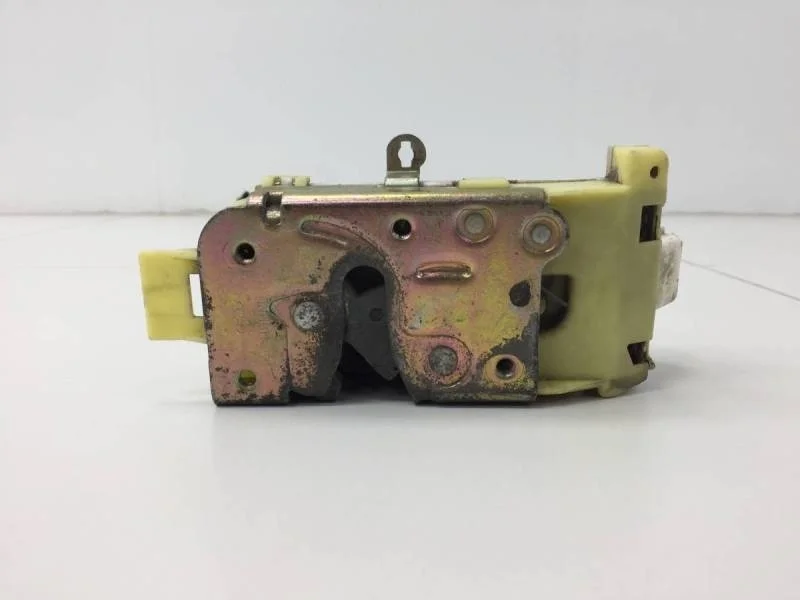 Замок двери задней правой Ford Focus 1 1998-2004