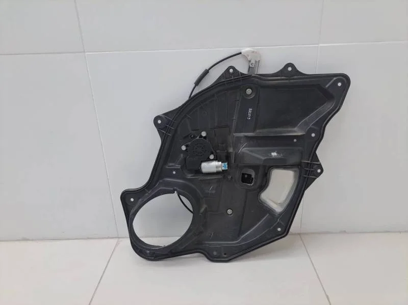 Стеклоподъемник электр. задний правый Mazda CX-7 (ER) 2006-2012