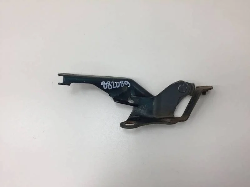 Петля капота левая Toyota Corolla E120 2001-2007