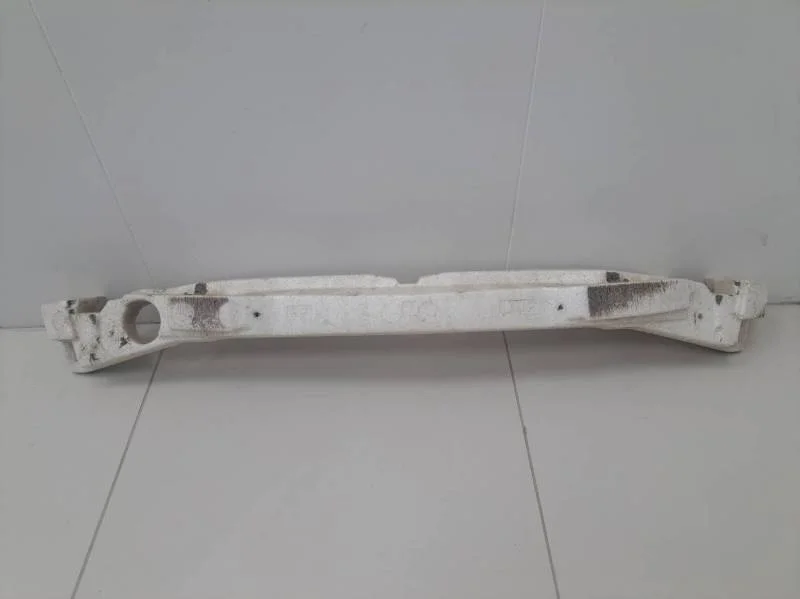 Наполнитель переднего бампера Mazda CX-7 (ER) 2006-2012