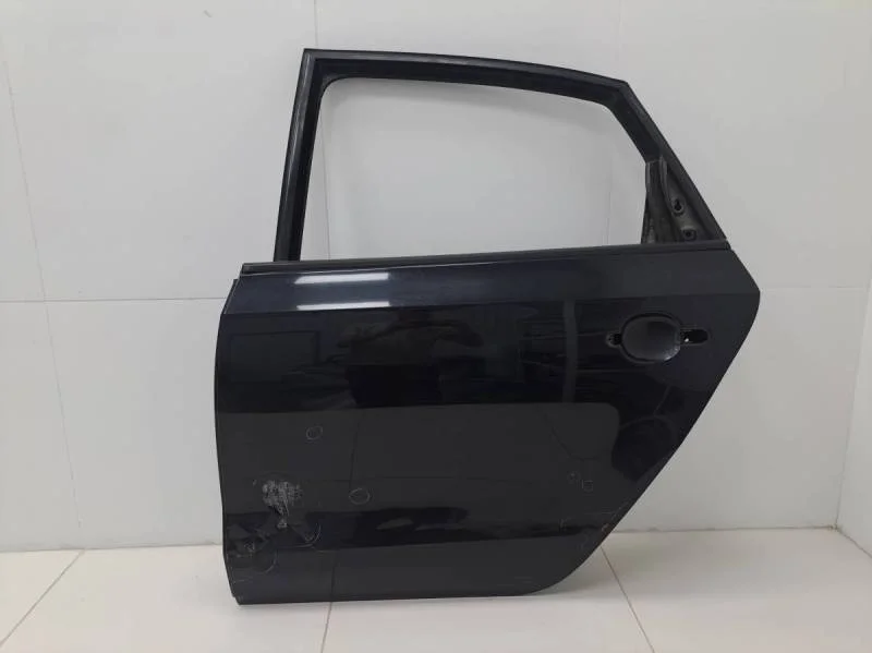 Дверь задняя левая Volkswagen Polo (Sed RUS) 2011>