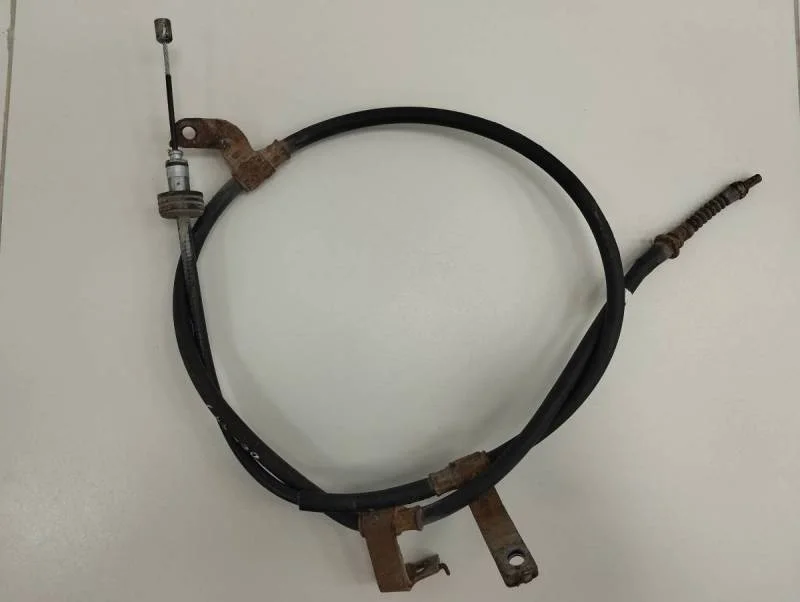 Трос стояночного тормоза левый Hyundai Solaris 2010-2017