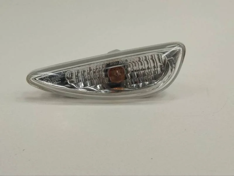 Повторитель на крыло Hyundai Solaris 2010-2017