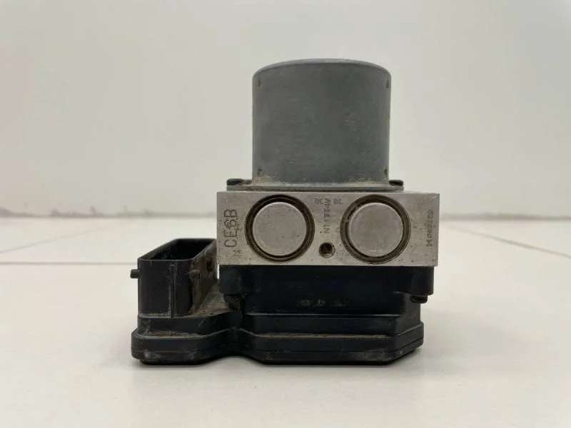 Блок ABS (насос) Hyundai Solaris 2010-2017