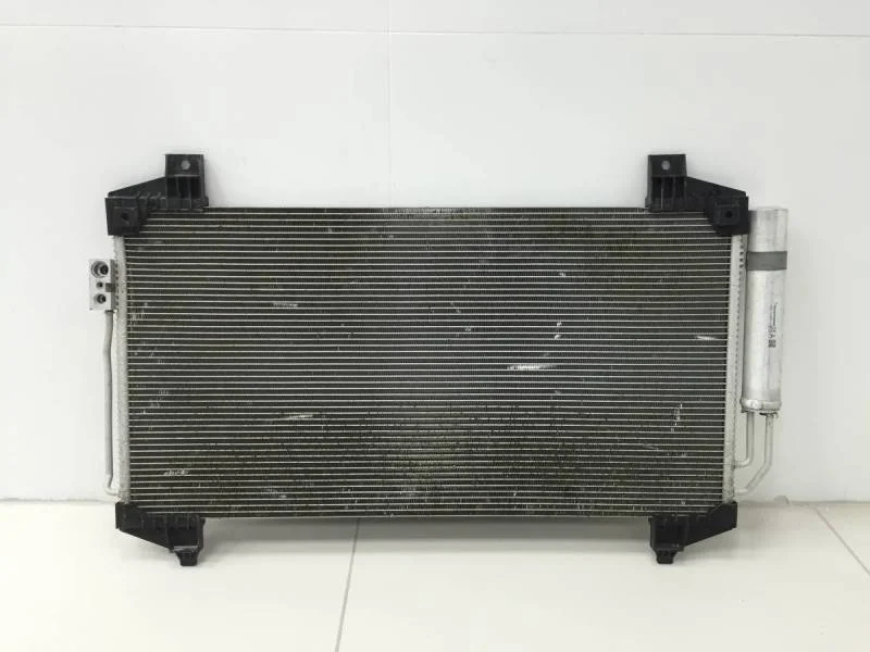 Радиатор кондиционера (конденсер) Mitsubishi Outlander (GF) 2012>