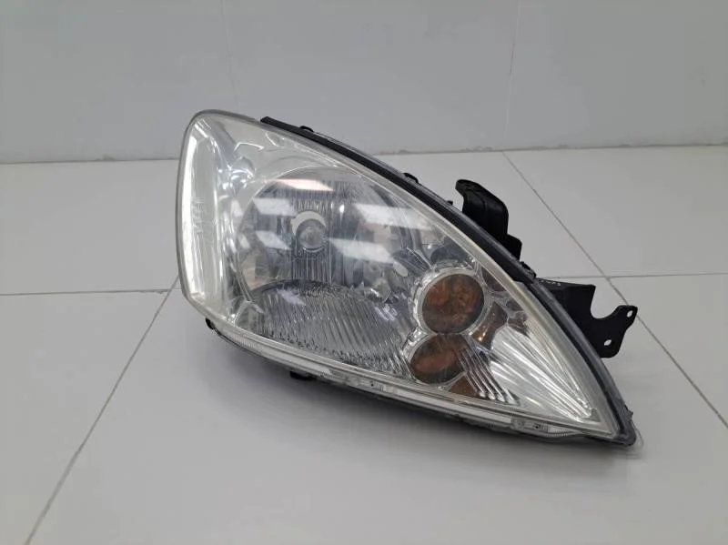 Фара правая Mitsubishi Lancer 9  (CS/Classic) 2000-2011