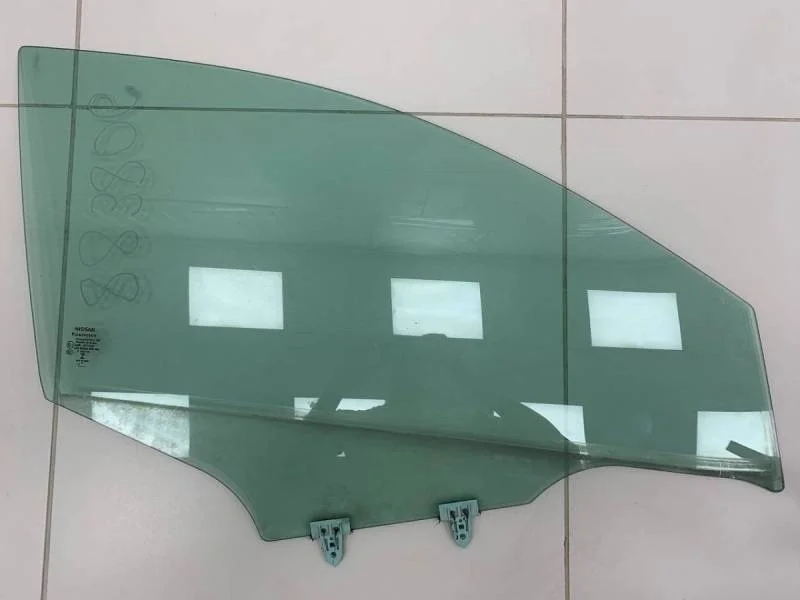 Стекло двери передней правой Nissan Qashqai (J11) 2014>