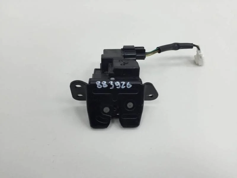 Замок багажника Hyundai Solaris 2010-2017