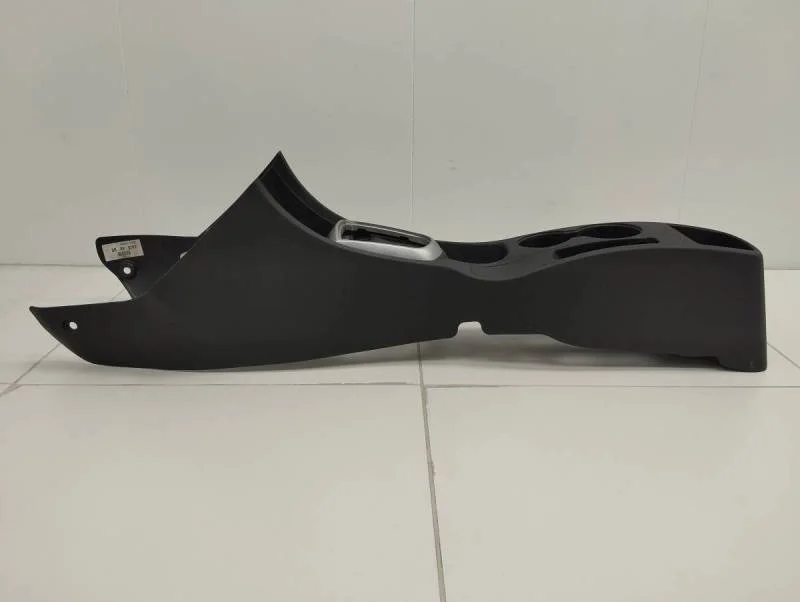 Консоль центральная Hyundai Solaris 2010-2017