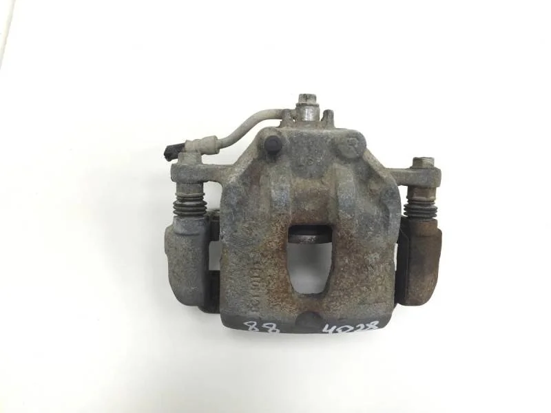 Суппорт передний правый Hyundai Solaris 2010-2017