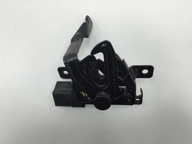 Замок капота Hyundai Solaris 2010-2017