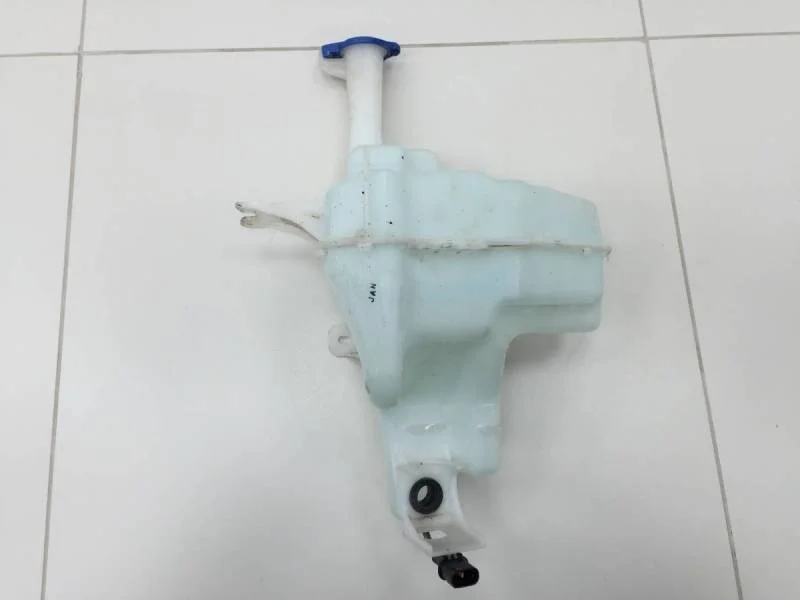 Бачок омывателя лобового стекла Hyundai Solaris 2010-2017