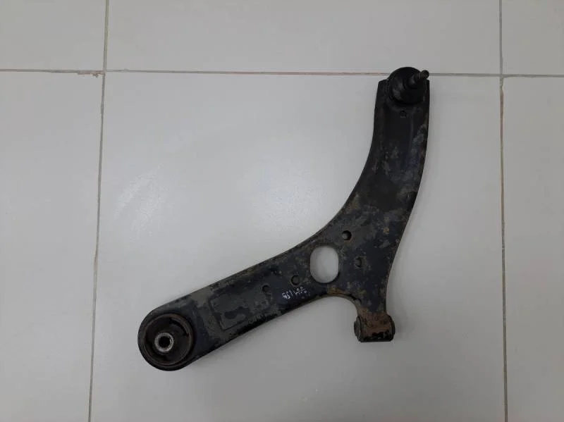 Рычаг передний левый Hyundai Solaris 2010-2017