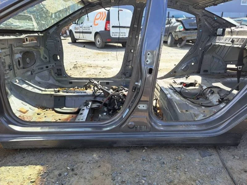 Порог со стойкой левый Hyundai Solaris 2010-2017