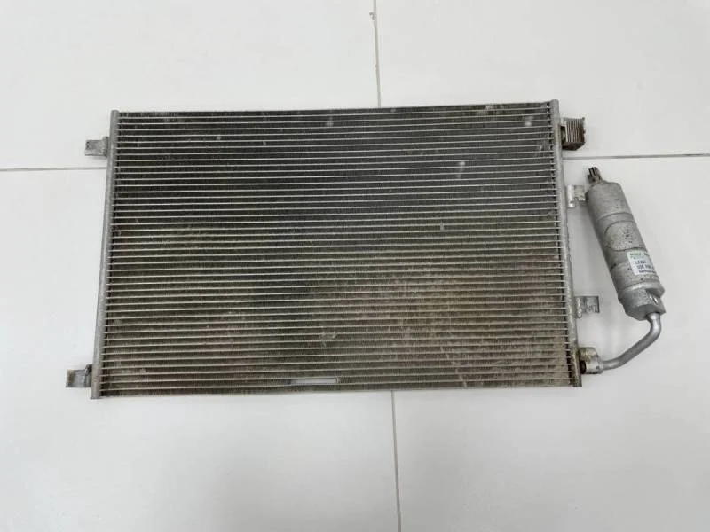 Радиатор кондиционера (конденсер) Nissan Qashqai (J10) 2006-2013