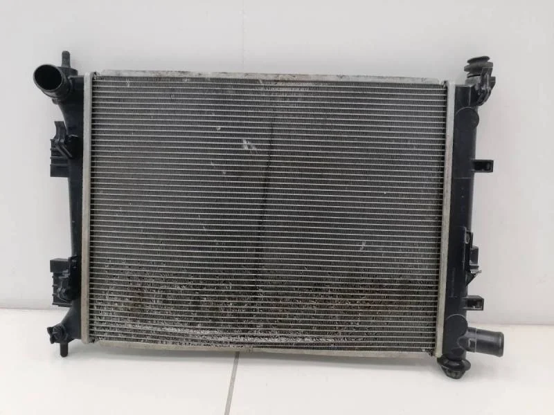 Радиатор охлаждения двигателя Hyundai Solaris 2010-2017