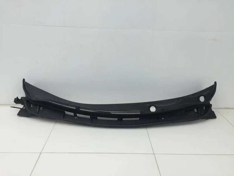 Решетка стеклооч. (планка под лобовое стекло, жабо) Hyundai Solaris 2010-2017