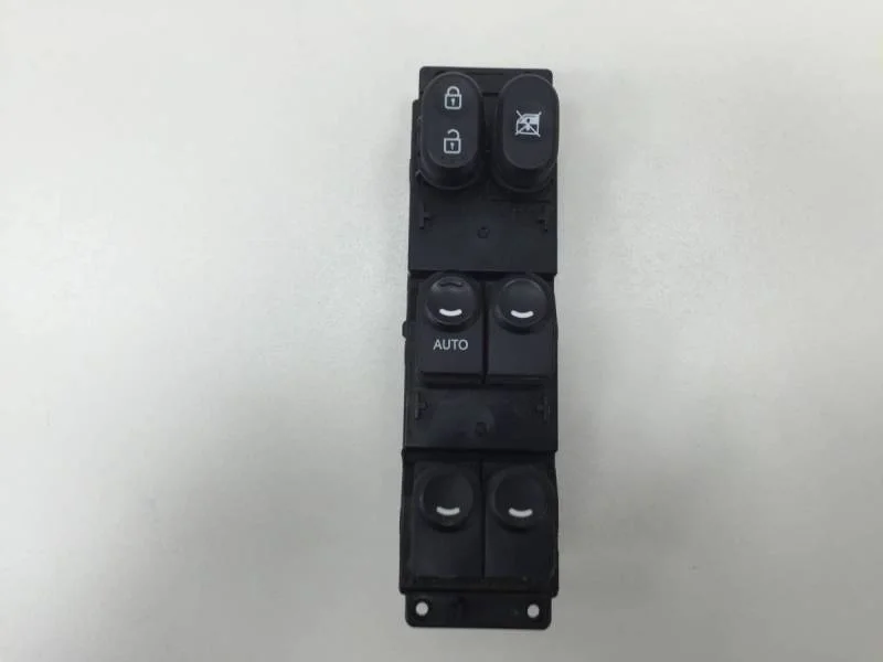 Блок управления стеклоподъемниками Hyundai Solaris 2010-2017